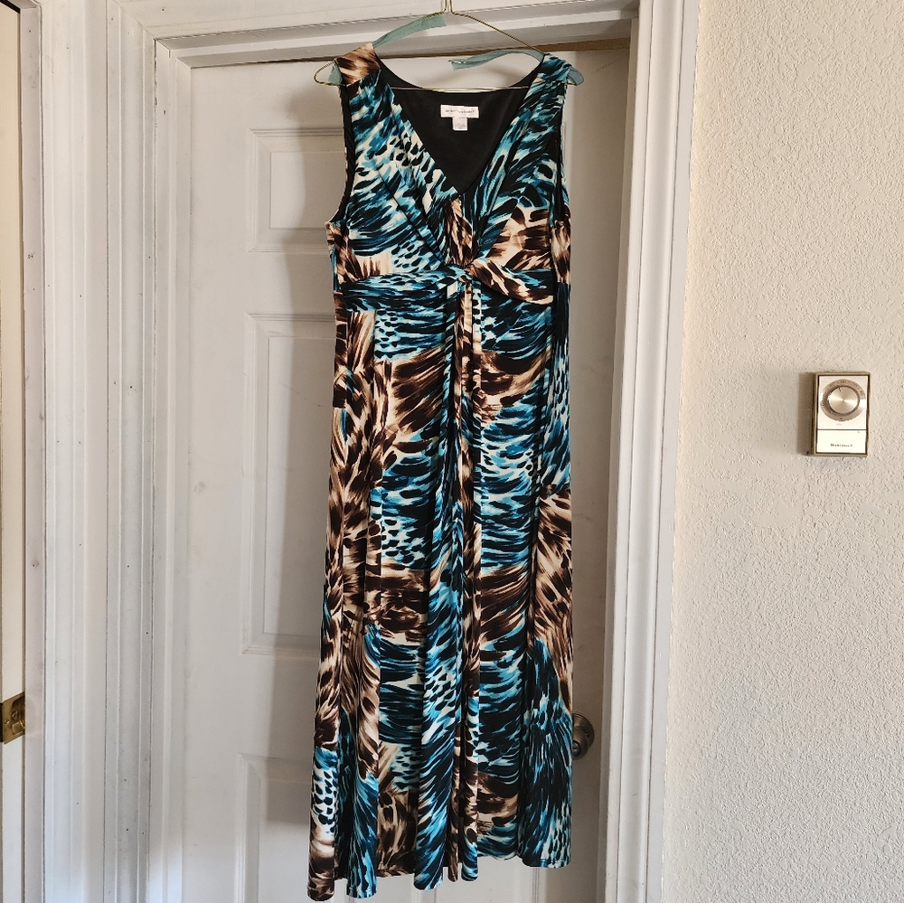 Christopher & banks, size large.  Maxi dress. Color is blue and brown  mix.